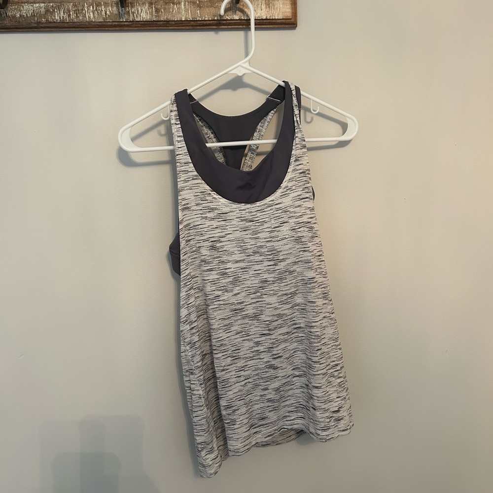 Lululemon tank with built in bra